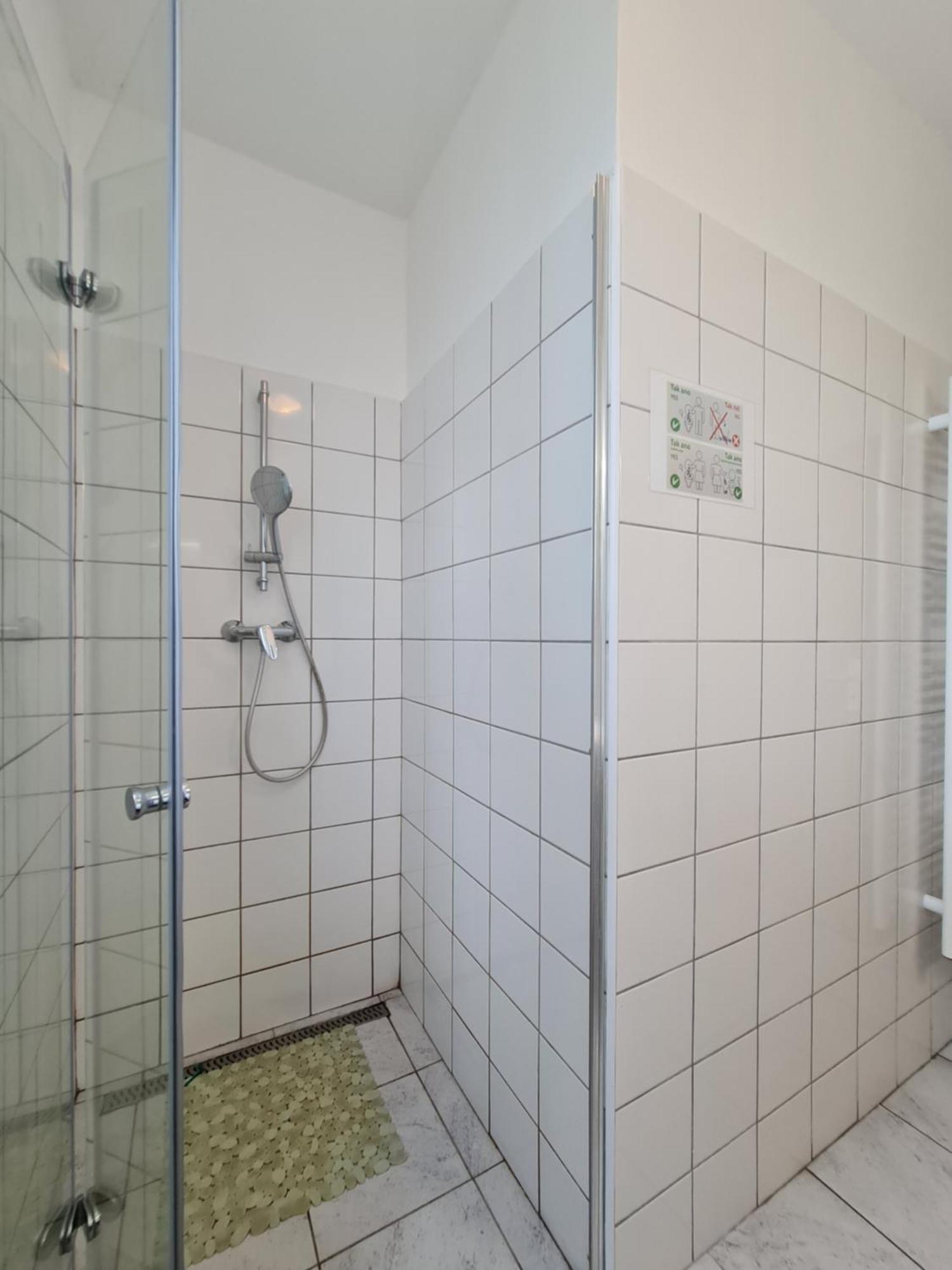 Hotel Nika Beds Pardubice Exteriér fotografie