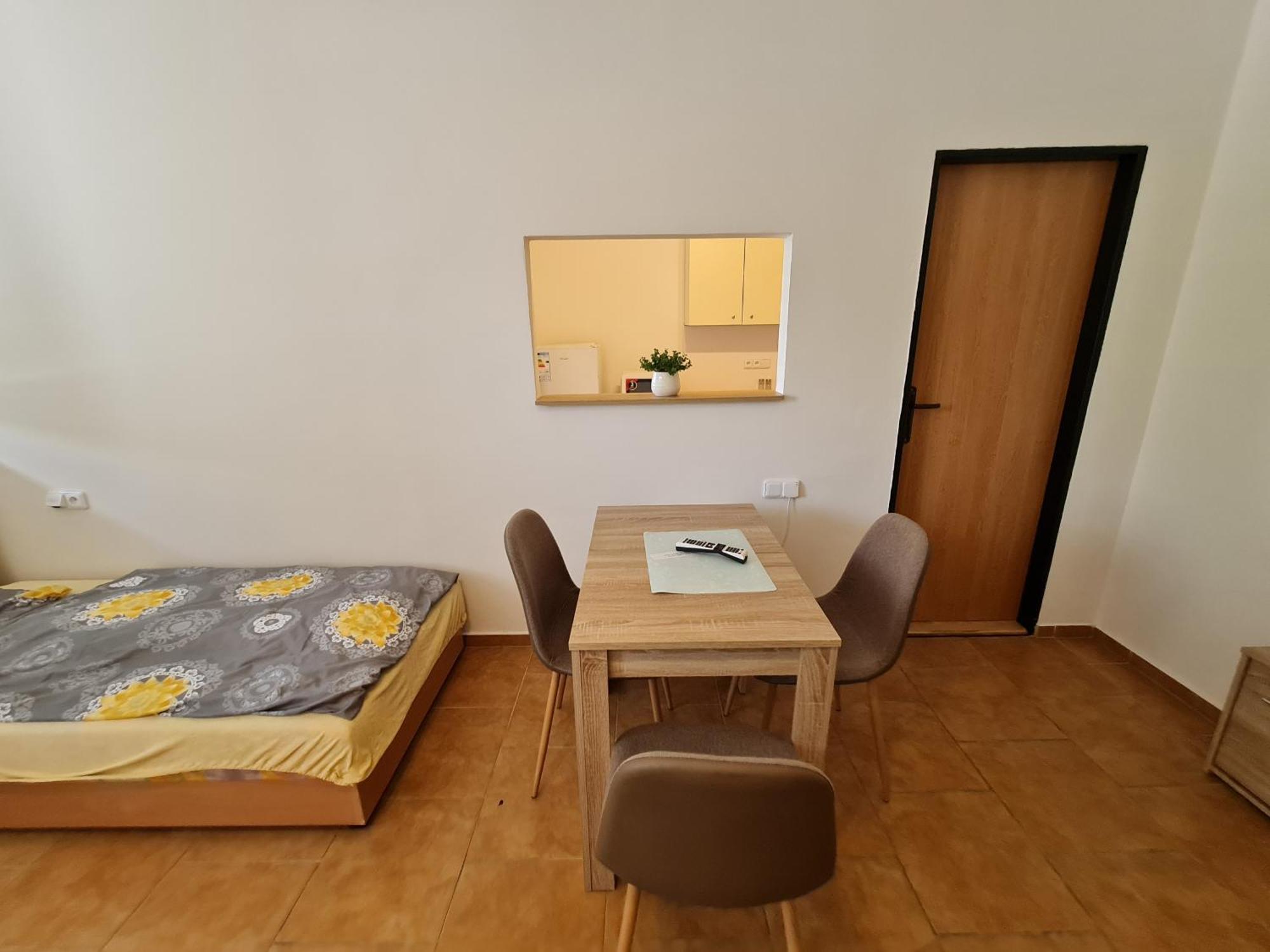 Hotel Nika Beds Pardubice Exteriér fotografie